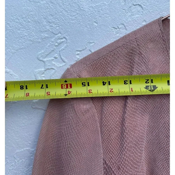 Newport News Womens Open Front Scallop Leather Blazer Jacket Soft Pink Sz 8 - Picture 6 of 14